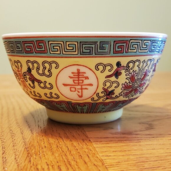 Chinese Porcelain Bowls & Spoons. Multi-Colored w/ Chineese Characters. Set of 6 - Picture 3 of 9